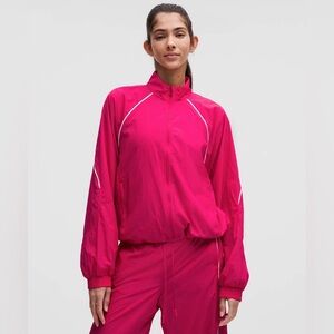 NWT Lululemon License To Train Lightweight Jacket in Passionate